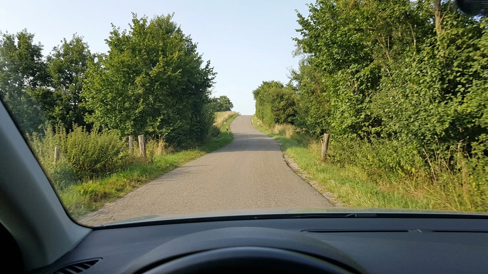 Schmale Straße, 60 m Sicht