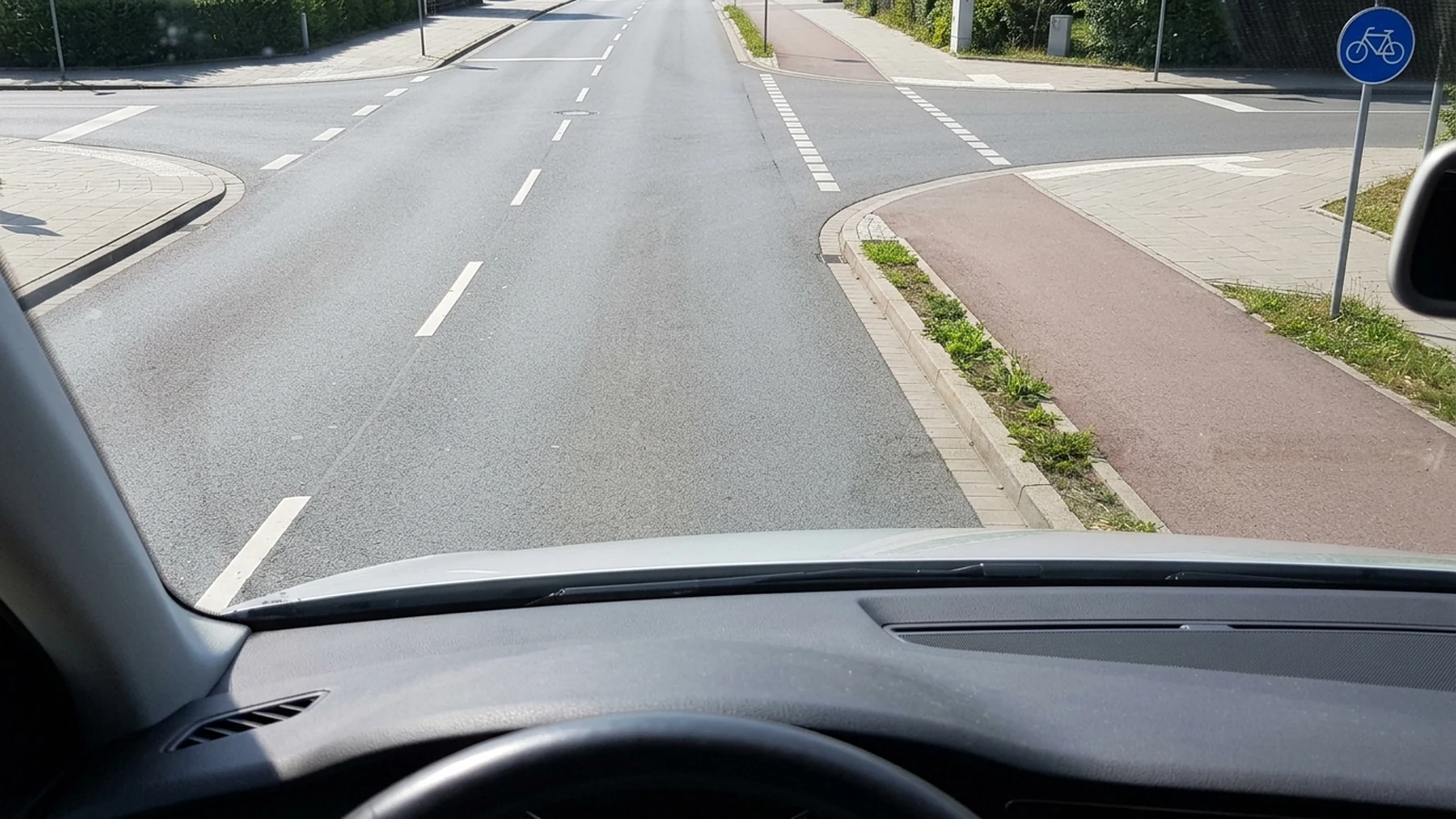Kreuzung mit Radweg